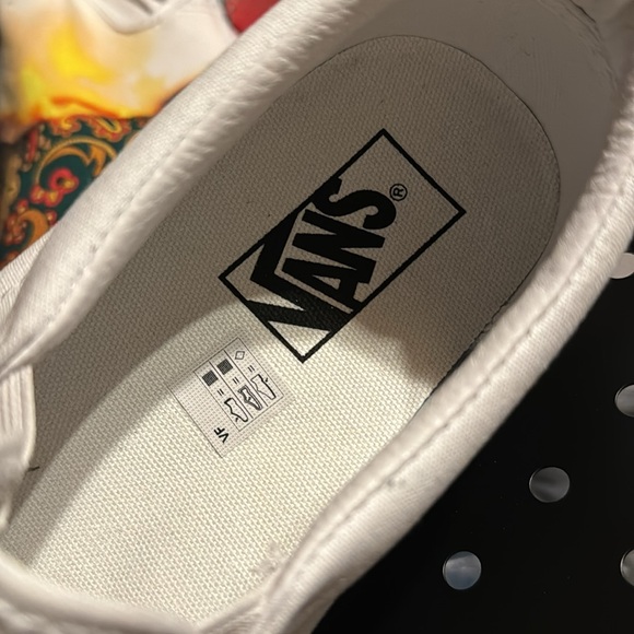 Size 10 Brand New custom Vans found at a local resale store. - Picture 6 of 8